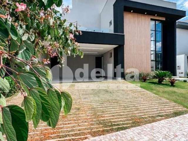 Casa residencial disponível para venda no bairro Nova Uberlândia em Uberlândia-MG