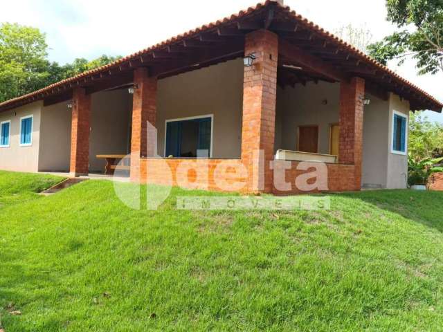 Chácara Residencial disponível para Venda no bairro Área Rural em Uberlândia-MG