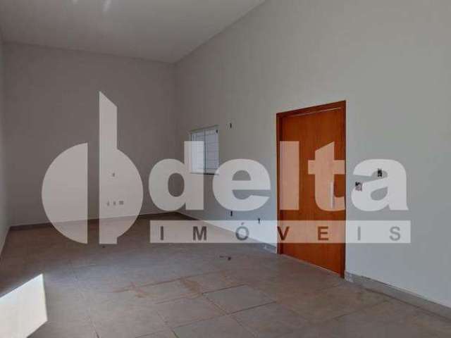 Casa residencial disponível para venda no bairro Laranjeiras em Uberlândia-MG