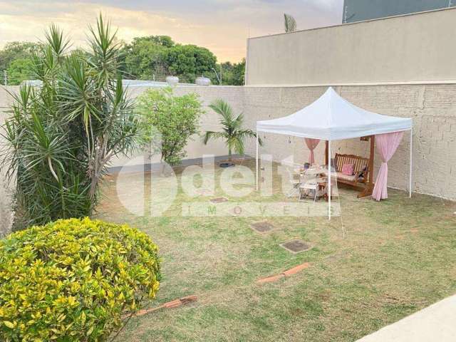 Casa residencial disponível para venda no bairro Pampulha em Uberlândia-MG