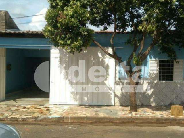 Casa residencial disponível para venda no bairro Morumbi em Uberlândia-MG