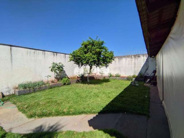 Casa Residencial disponível para venda no bairro Cidade Jardim em Uberlândia-MG