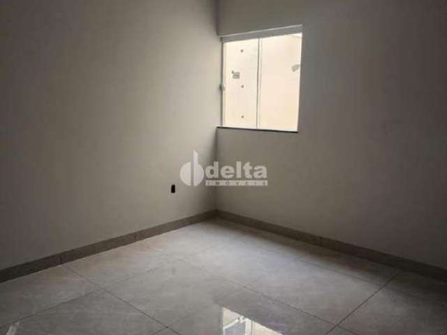 Casa residencial disponível para venda no bairro Shopping Park em Uberlândia-MG.