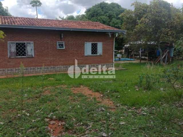 Chácara Residencial disponível para Venda no bairro Área Rural em Uberlândia-MG