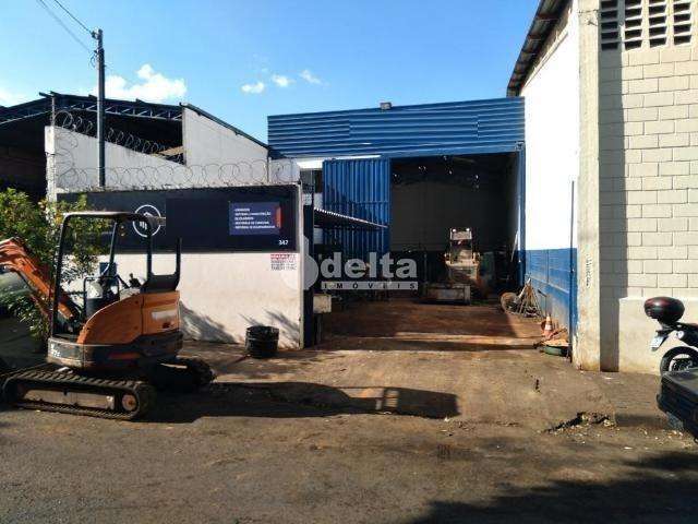 Galpão disponível para locação e venda no bairro Tibery em Uberlândia-MG