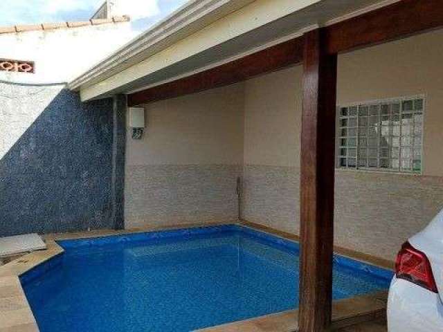 Casa residencial disponível para venda no bairro Alto Umuarama em Uberlândia-MG