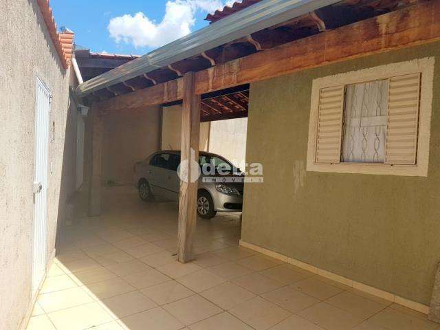 Casa Residencial, disponível para venda no bairro Santa Rosa, Uberlândia-MG