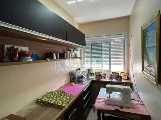 Apartamento disponível para venda no bairro Santa Mônica em Uberlândia-MG