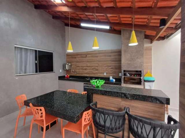 Casa residencial disponível para venda no bairro Ipanema em Uberlândia-MG