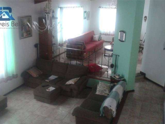 Casa com 3 dormitórios à venda, 251 m² por R$ 750.000,00 - Nova Itatiba - Itatiba/SP