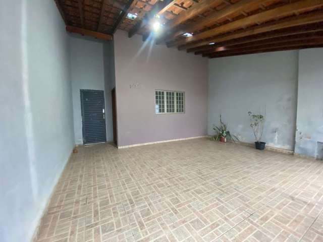 Casa para venda com 102 m² e 2 quartos em Jardim Dona Lili, Bauru - SP