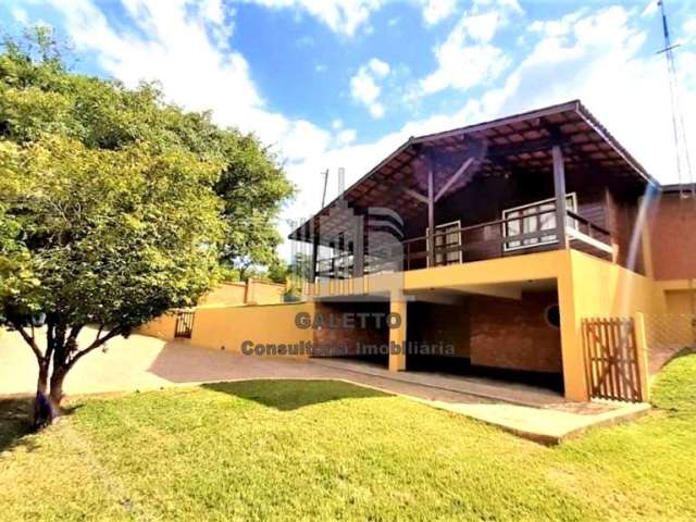 Casa de condomínio à venda em vinhedo, 3 dormitórios, 4 vagas cobertas, lazer completo no condominio, piscina, lago, ciclovia, clube, bosque, playgrou