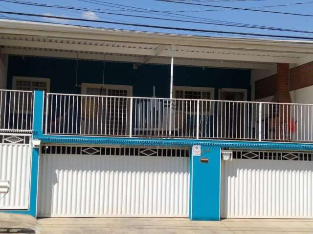 Linda Casa a venda no bairro Roseira , 03 quartos