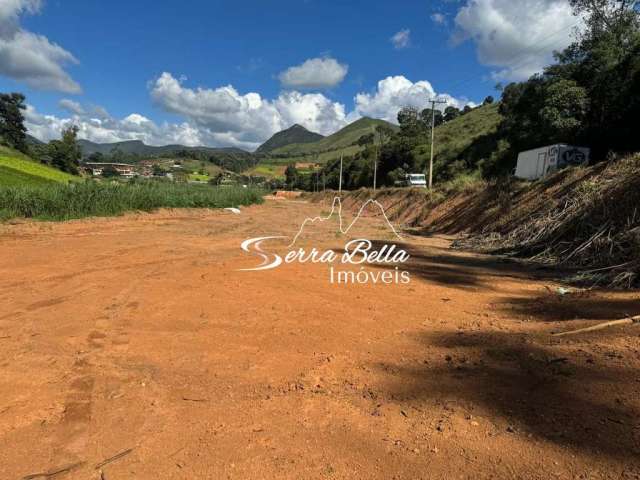 Terreno à venda, 300 m² por R$ 160.000 - Água Quente - Teresópolis/RJ