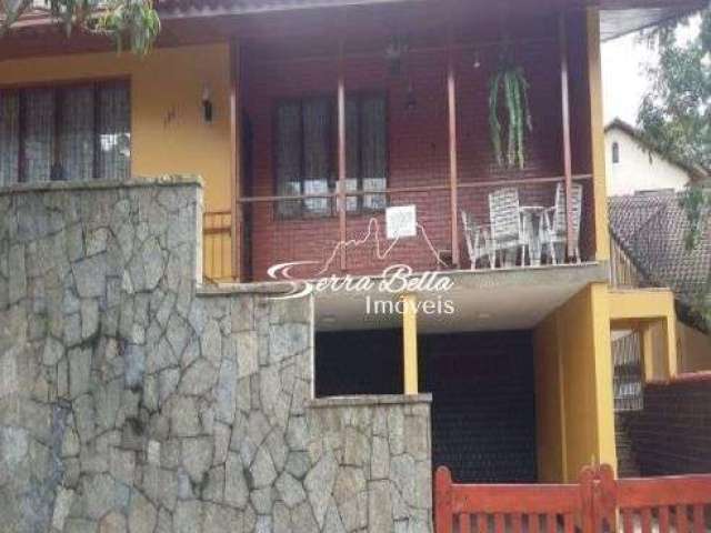 Casa com 5 dormitórios à venda, 147 m² por R$ 1.000.000,00 - Iucas - Teresópolis/RJ