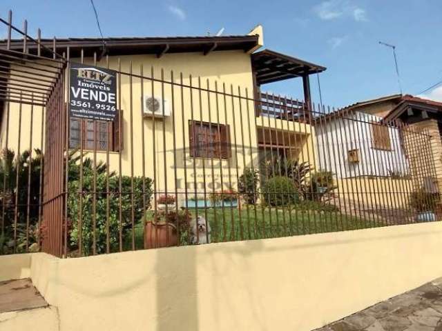 Sobrado com vista panorâmica - Churrasqueira, Salão de Festas, Suíte, Sacada, Canil