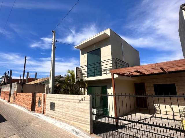 Linda casa no bairro rio vermelho.