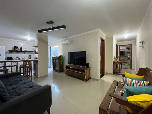 Lindo apartamento a 300 metros da praia dos ingleses.