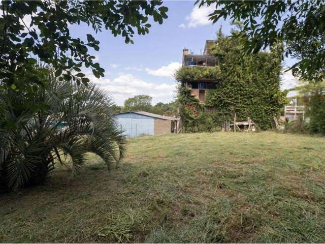 Terreno-Lote Residencial para venda  no Bairro Agronomia em Porto Alegre