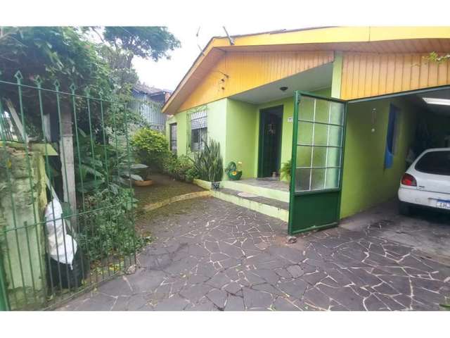 Casa para venda  no Bairro Aparecida em ALVORADA