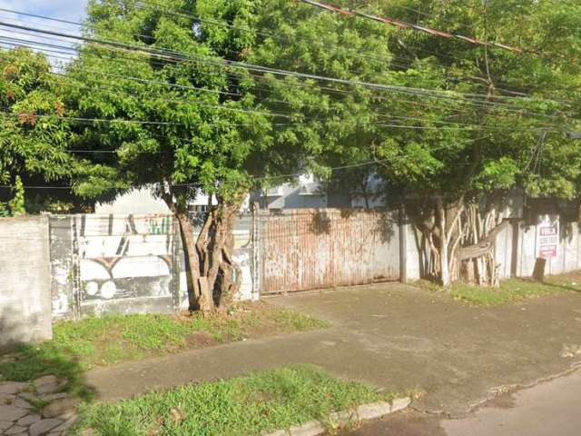 Terreno-Lote Residencial para venda  no Bairro Camaquã em Porto Alegre