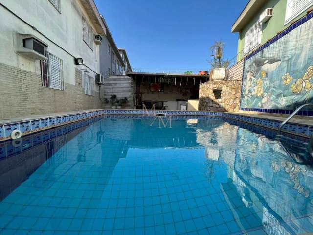 Casa sobreposta Baixa, 3 dormitórios, suíte, churrasqueira e piscina.