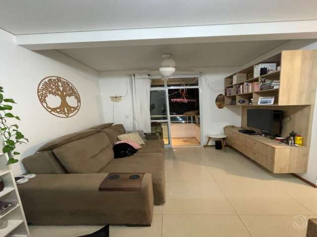 Lindo apartamento de 2 dormitórios no campeche