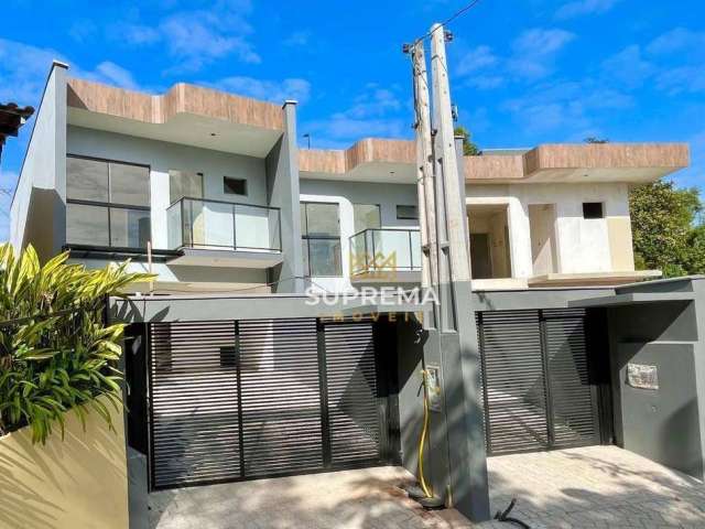 Sobrado com 3 dormitórios à venda, 135 m² por R$ 730.000,00 - Costa e Silva - Joinville/SC