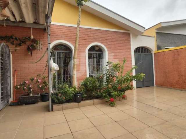 Casa com 3 quartos à venda na Avenida Carlos de Araújo Gobbi, 455, Vila São Bento, Campinas, 226 m2 por R$ 750.000