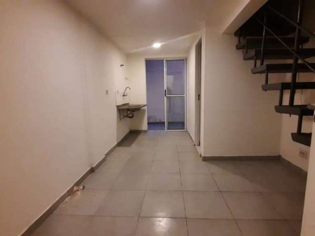 Studio Duplex na Vila Aurora 34m²