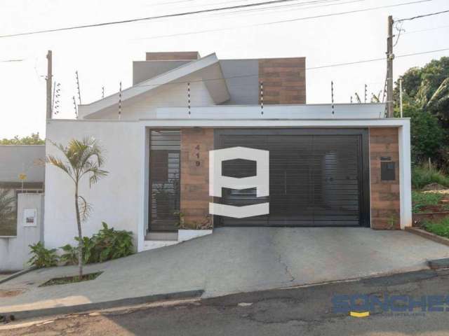 Casa com 3 dormitórios à venda, 141 m² de construção por R$ 654.050 - Jardim Flamingos - Apucarana/PR