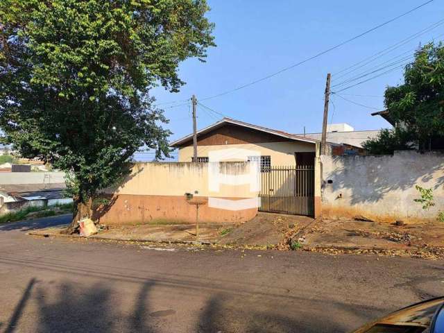 Casa com 2 dormitórios à venda, 56 m² por R$ 230.000,00 - Jardim Guanabara - Apucarana/PR