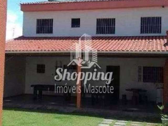 Casa com 3 Quartos e 3 banheiros à Venda, 1000 m² por R$ 850.00