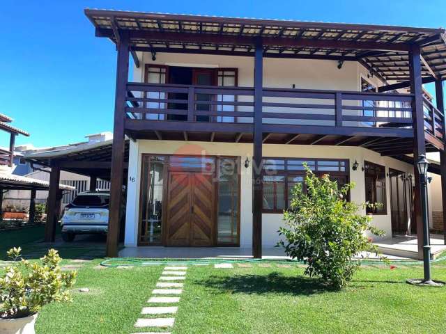 Casa triplex individual em condomínio, Praia Linda - São Pedro da Aldeia