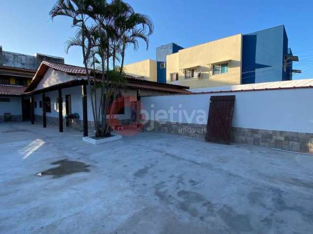 Casa comercial com 6 salas, São Cristóvão - Cabo Frio