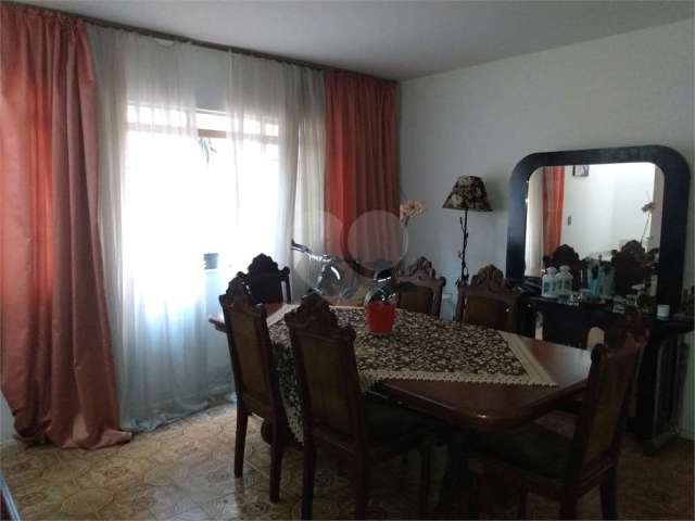 Casa com 3 quartos à venda na Rua Baquirivu, 346, Cidade Ademar, São Paulo, 180 m2 por R$ 795.000