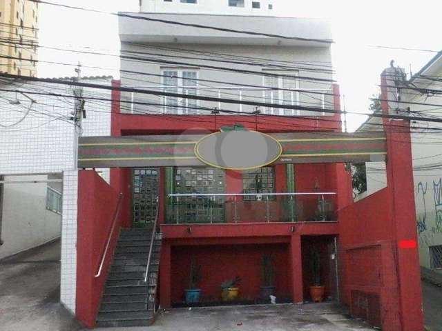 Casa à venda na Avenida Água Fria, 371, Água Fria, São Paulo, 550 m2 por R$ 2.200.000