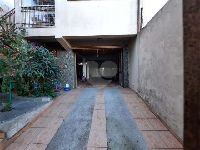 Casa com 2 quartos à venda na Rua Ângelo Santi, 54, Vila Friburgo, São Paulo, 150 m2 por R$ 640.000