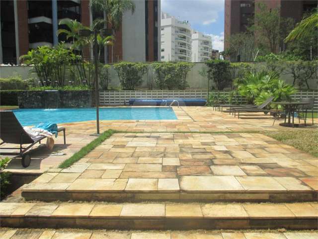 Apartamento com 3 quartos à venda na Rua Doutor José Maria Whitaker, 310, Vila Sônia, São Paulo, 188 m2 por R$ 1.800.000