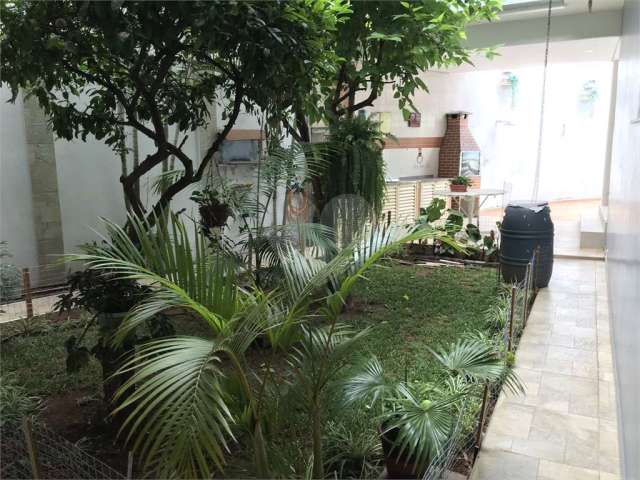 Casa com 3 quartos à venda na Rua Almir de Carvalho, 117, Vila Albertina, São Paulo, 300 m2 por R$ 2.700.000