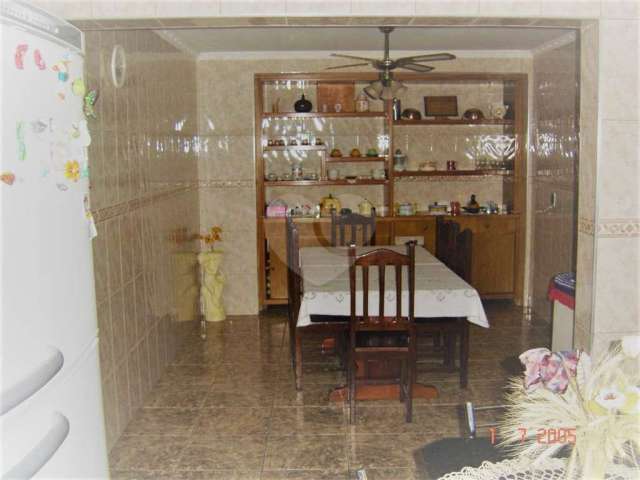 Casa com 4 quartos à venda na Rua Ponta da Areia, 50, Vila Amália (Zona Norte), São Paulo, 650 m2 por R$ 790.000