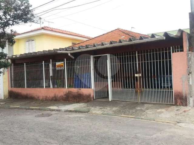 Casa com 3 quartos à venda na Rua Engenheiro Enrico Battioli, 209, Vila Basileia, São Paulo, 481 m2 por R$ 850.000