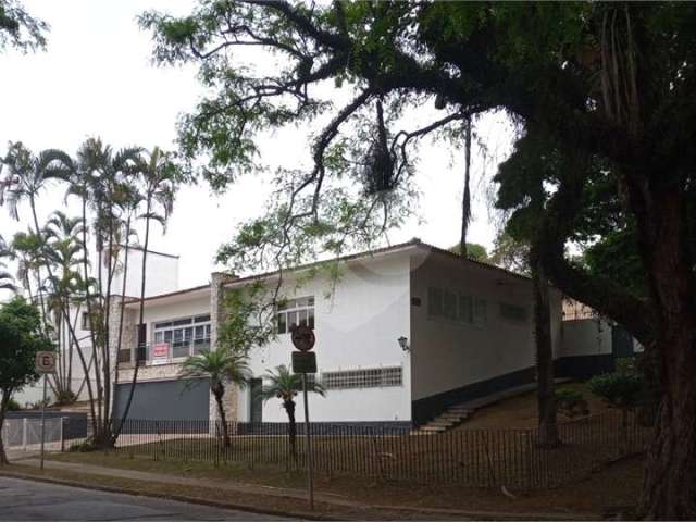 Casa com 3 quartos à venda na Rua Edmundo Scannapieco, 355, Caxingui, São Paulo, 400 m2 por R$ 2.500.000