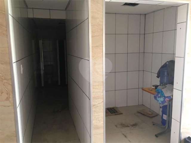 Barracão / Galpão / Depósito para alugar na Avenida Paes de Barros, 634, Mooca, São Paulo, 800 m2 por R$ 60.000