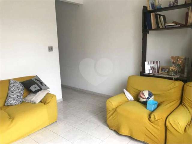 Casa com 8 quartos à venda na Rua Tarquínio de Sousa, 239, Vila Guaca, São Paulo, 410 m2 por R$ 950.000