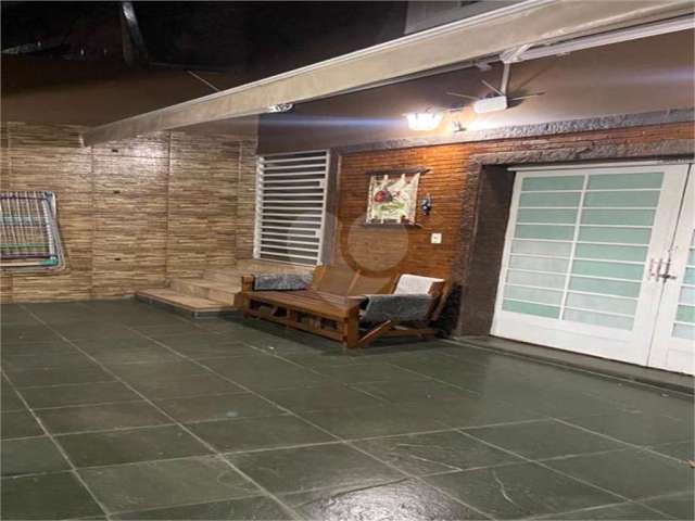 Casa com 2 quartos à venda na Rua Diogo de Lara, 67, Canindé, São Paulo, 224 m2 por R$ 2.500.000