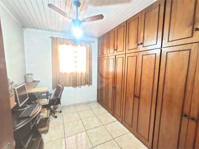 Casa com 4 quartos à venda na Avenida Amadeu Poli, 523, Parque Novo Mundo, São Paulo, 150 m2 por R$ 850.000