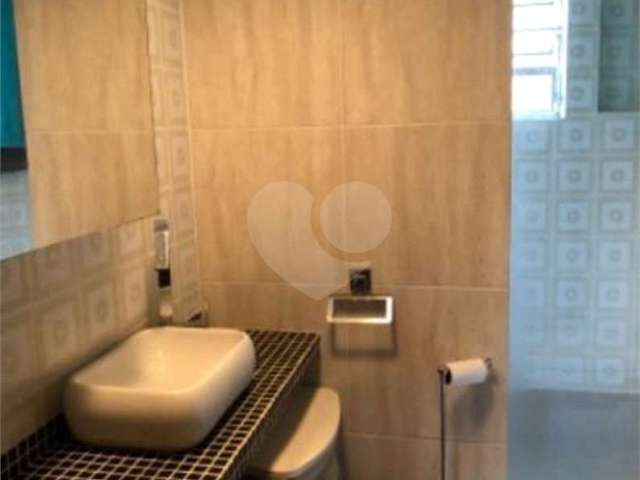 Casa com 3 quartos à venda na Rua Soldado Abílio Fernandes dos Santos, 318, Vila Zamataro, Guarulhos, 330 m2 por R$ 640.000