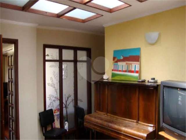 Casa com 4 quartos à venda na Rua Maestro Pedro Jatobá, 461, Vila Albertina, São Paulo, 300 m2 por R$ 1.800.000