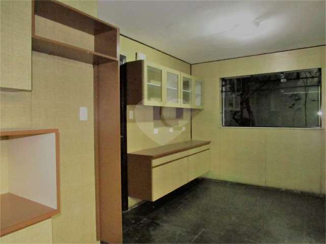 Casa com 3 quartos à venda na Rua Conde de Itu, 1120, Jardim Santo Amaro, São Paulo, 250 m2 por R$ 2.100.000